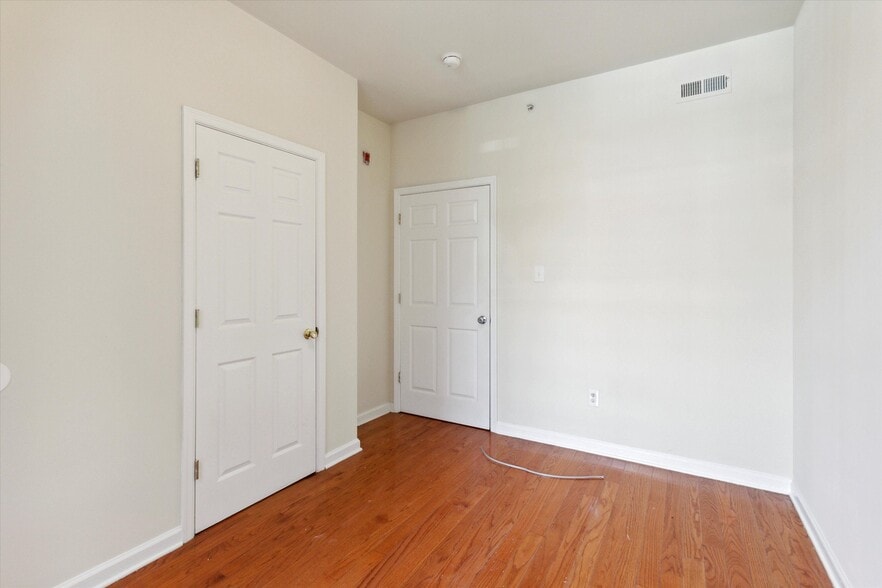 Building Photo - 1519 N 16th St