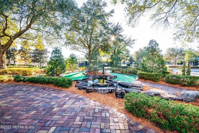 Building Photo - 1042 Southern Hills Dr