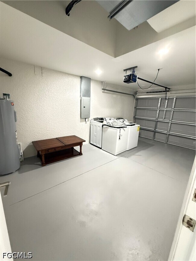 Building Photo - 356 Bell Blvd