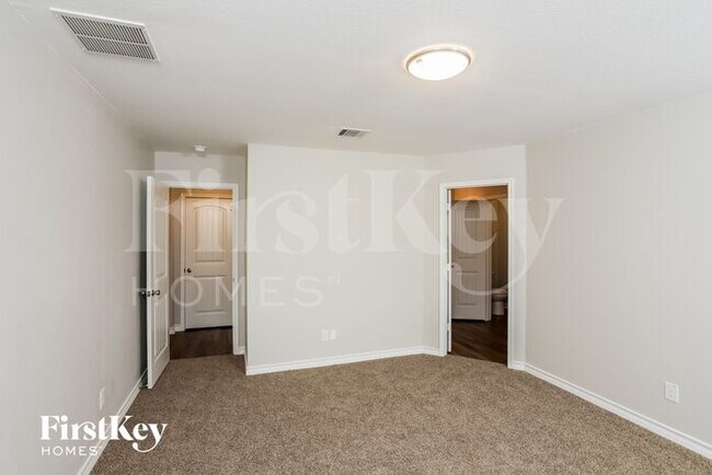 Building Photo - 5931 Forte Falls