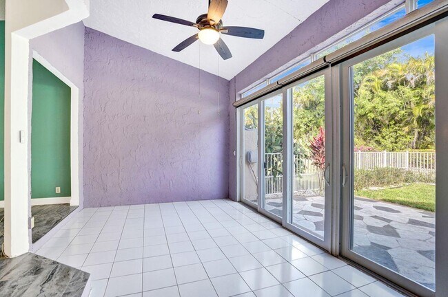 Building Photo - 8062 Cassia Dr
