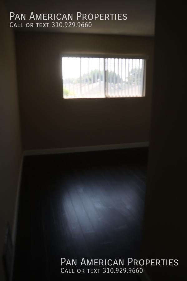 Building Photo - Upstairs One Bedroom Available For Immedia...