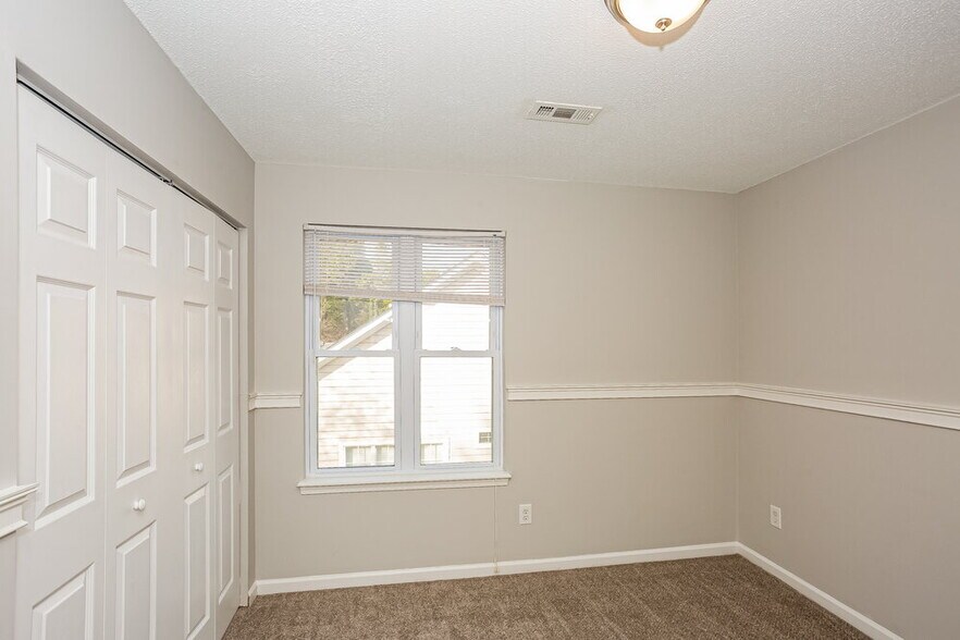 Building Photo - 9101 Merlot Ln