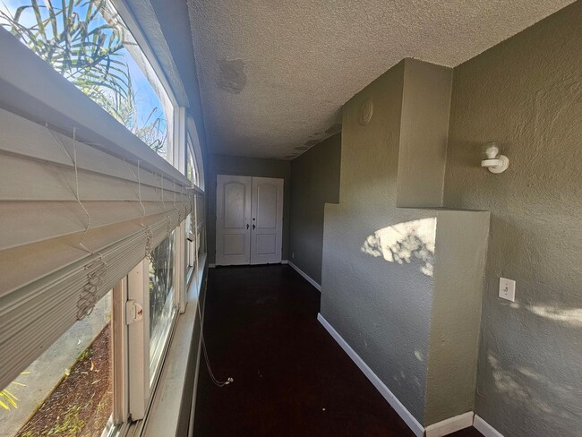 Building Photo - 133 N Tassajara Dr