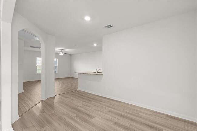 Building Photo - 22055 Ellison Dr