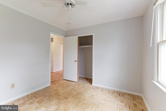 Building Photo - 9823 St Cloud Ct