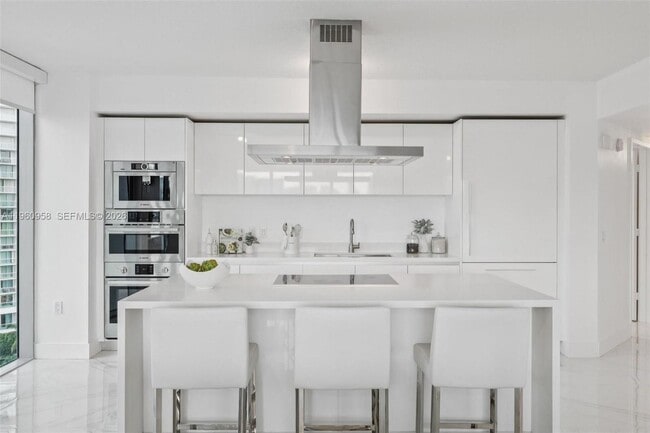 Building Photo - 330 Sunny Isles Blvd