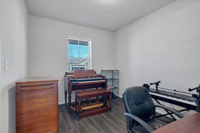 Building Photo - 8426 Moonlight Bay Cir
