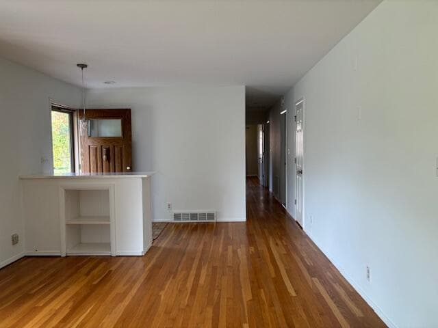 Building Photo - 921 Lennox St