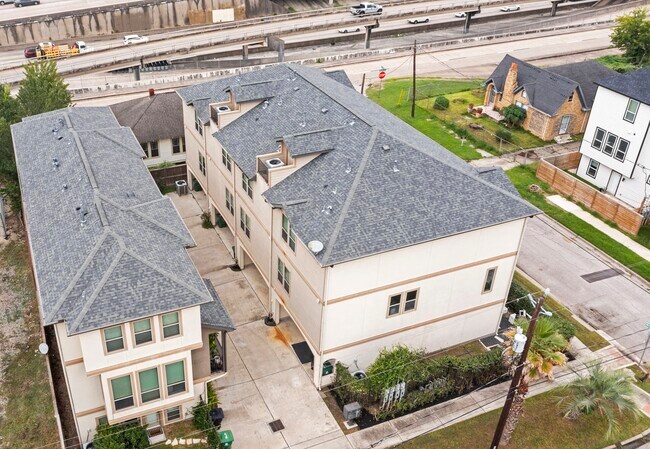 Building Photo - 2018 McIlhenny St
