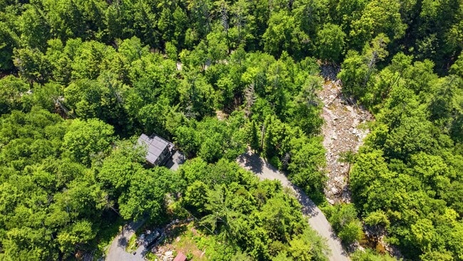 Building Photo - 22 Reynolds Ln