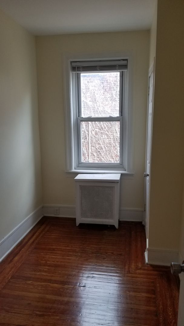 Building Photo - Enclosed Porch Row - West Philadelphia