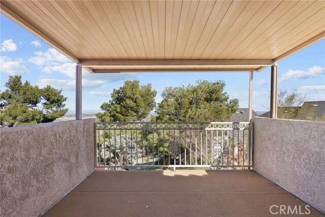 Building Photo - 1138 Lakeview Dr