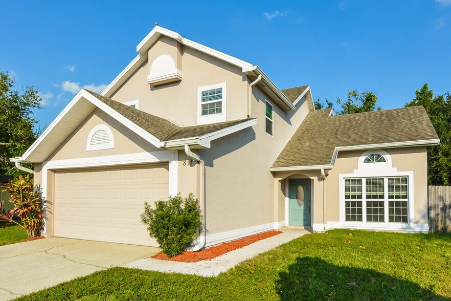 Primary Photo - 811 Longleaf Pine Ct