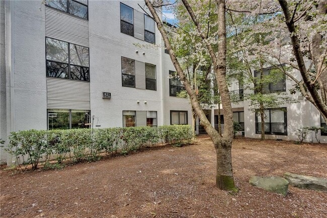 Building Photo - 821 Ralph McGill Blvd NE