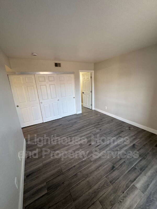 Building Photo - 2985 Juniper Hills Blvd