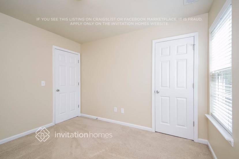 Building Photo - 171 Lincolnwood Ln