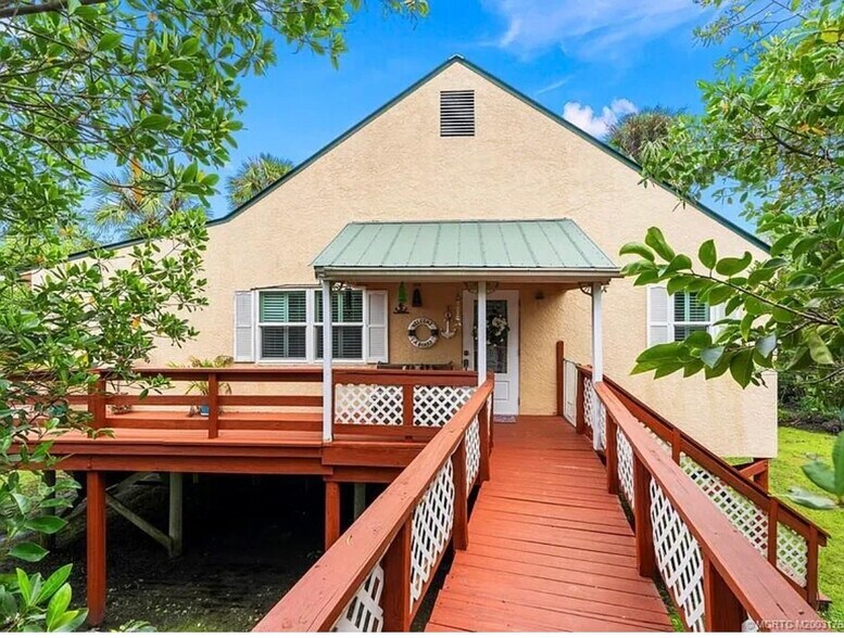 Building Photo - 3307 SW Bessey Creek Trl