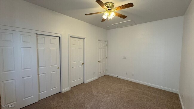 Building Photo - 10066 Golden Bluff Ave