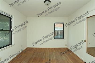 Building Photo - 353 Boiling Springs Dr