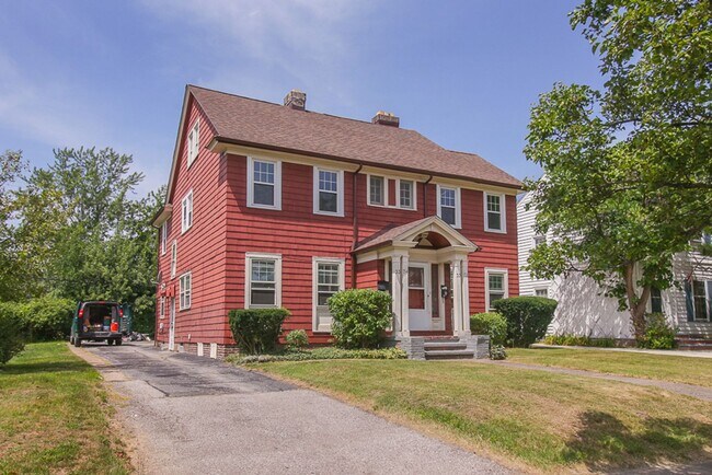 Primary Photo - 3372 Sutton Rd