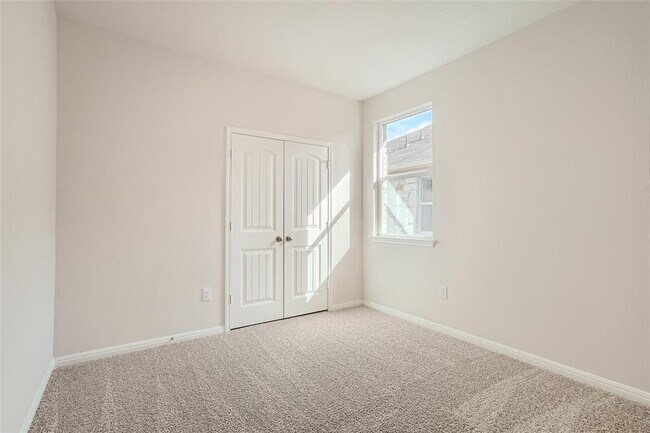 Building Photo - 217 Brooklyn Dr