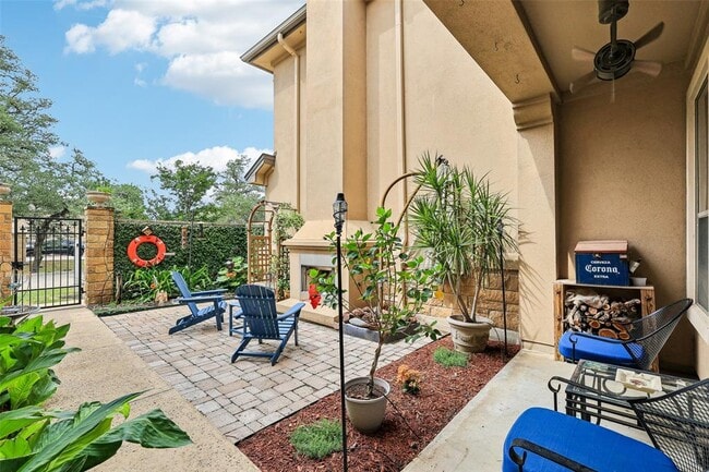 Building Photo - 111 Via Toscana