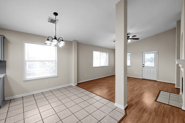 Building Photo - 32111 Willow Creek Park