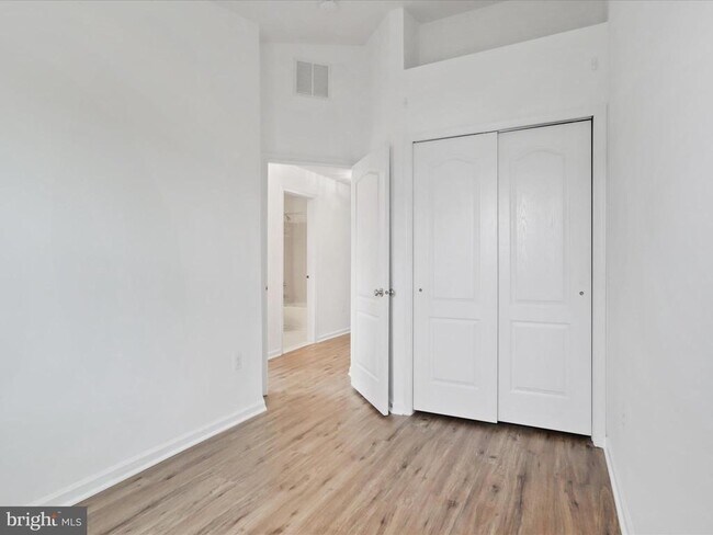 Building Photo - 43190 Whelplehill Terrace