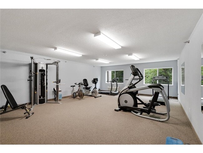 Building Photo - 16520 Tranquility Ct