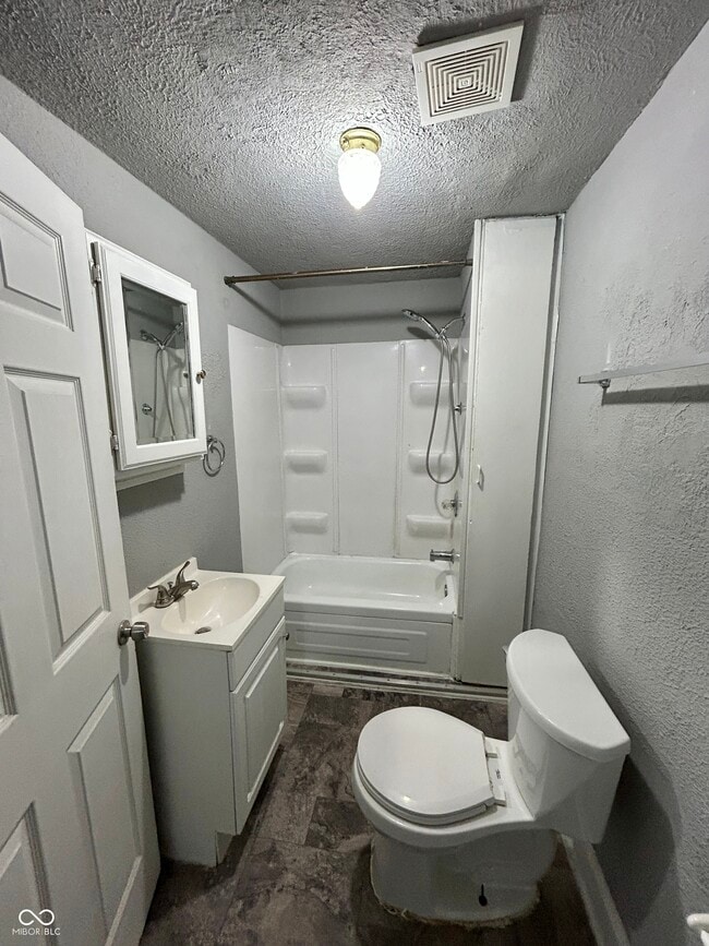 Building Photo - 431 N Oakland Ave