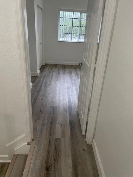 Building Photo - 4194 Napoli Lake Dr