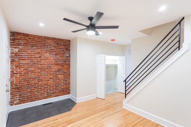 Building Photo - 5836 Alter St