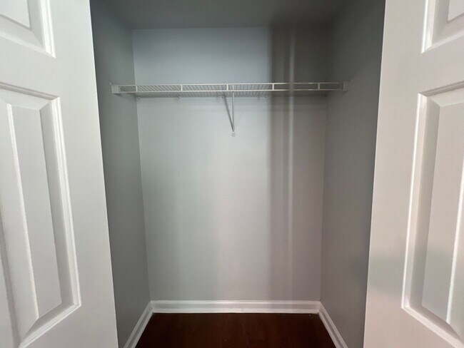 Building Photo - 219 Hickory Forge Dr