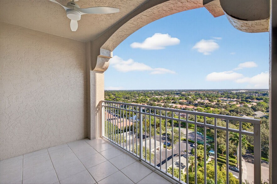 2nd balcony overlooking Naples & lake - 1001 Arbor Lake Dr