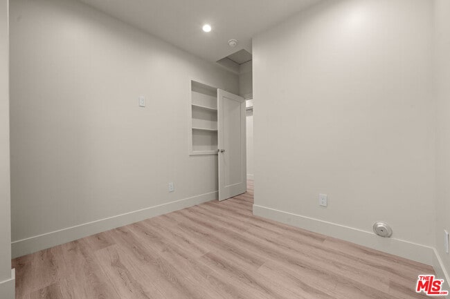 Building Photo - 1509 Edris Dr