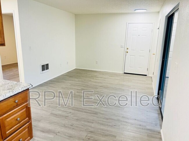 Building Photo - 16006 34th Ave S