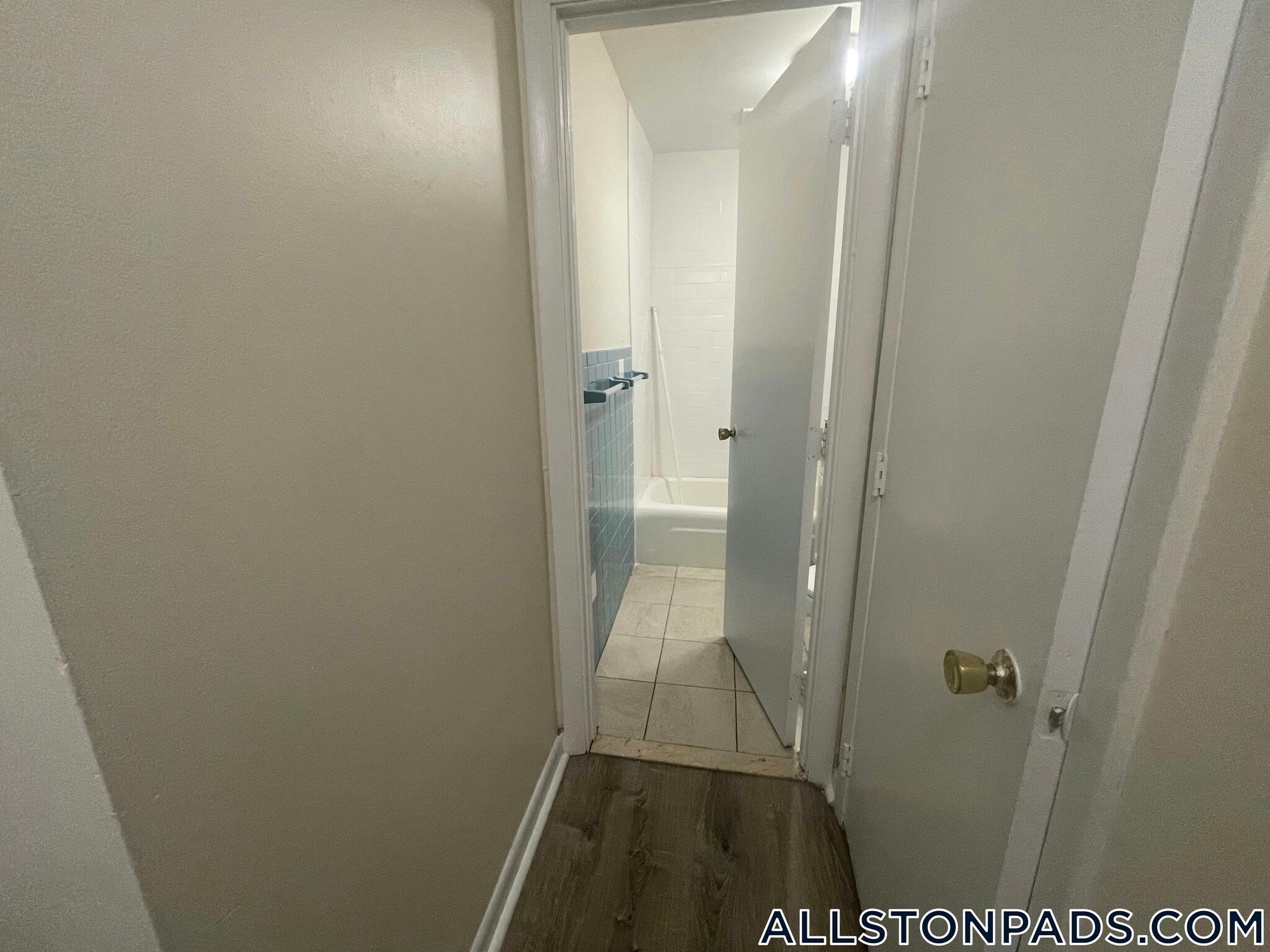 Building Photo - 88 Gardner St