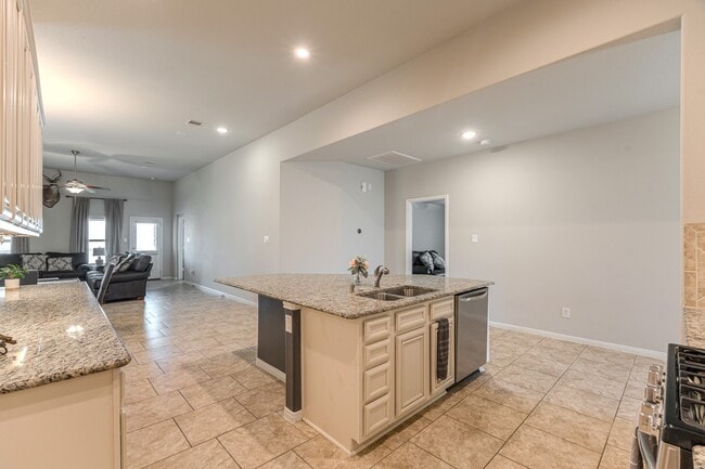 Building Photo - 14207 Irvine Rnch Trl