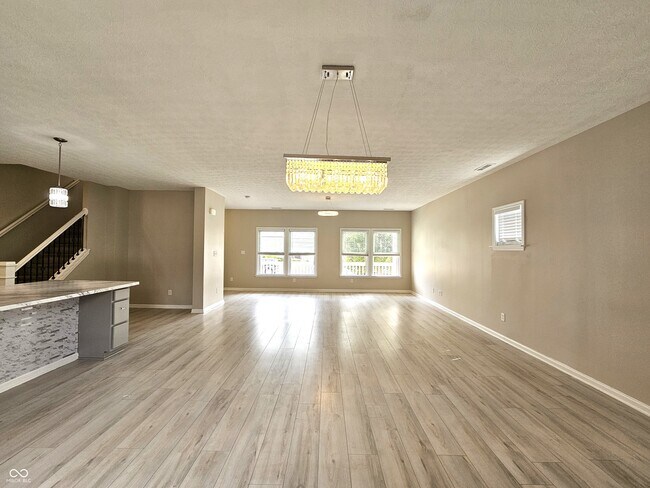 Building Photo - 7252 Lockford Walk N