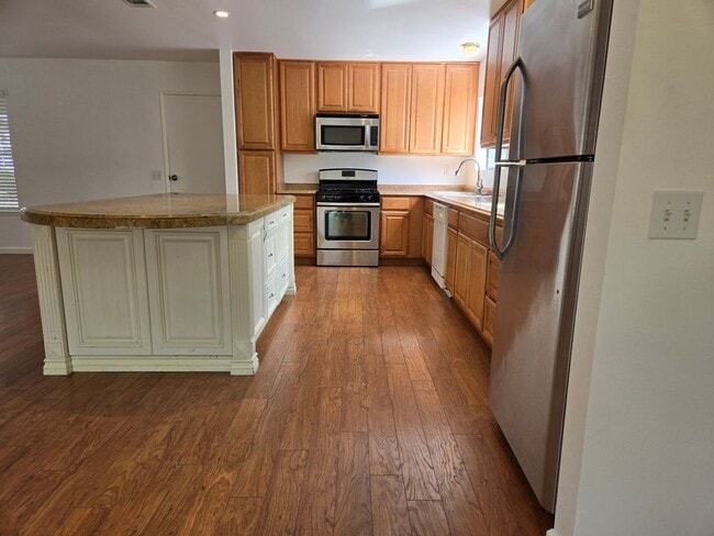 Building Photo - Charming 3 Bedroom Home in North Goleta