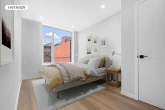 Building Photo - 1054 41st St