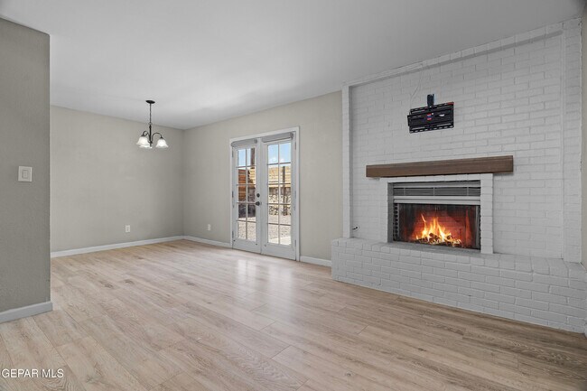 Building Photo - 2617 Red Sails Dr