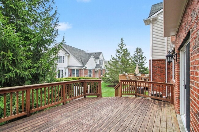 Building Photo - 41785 Mitchell Rd