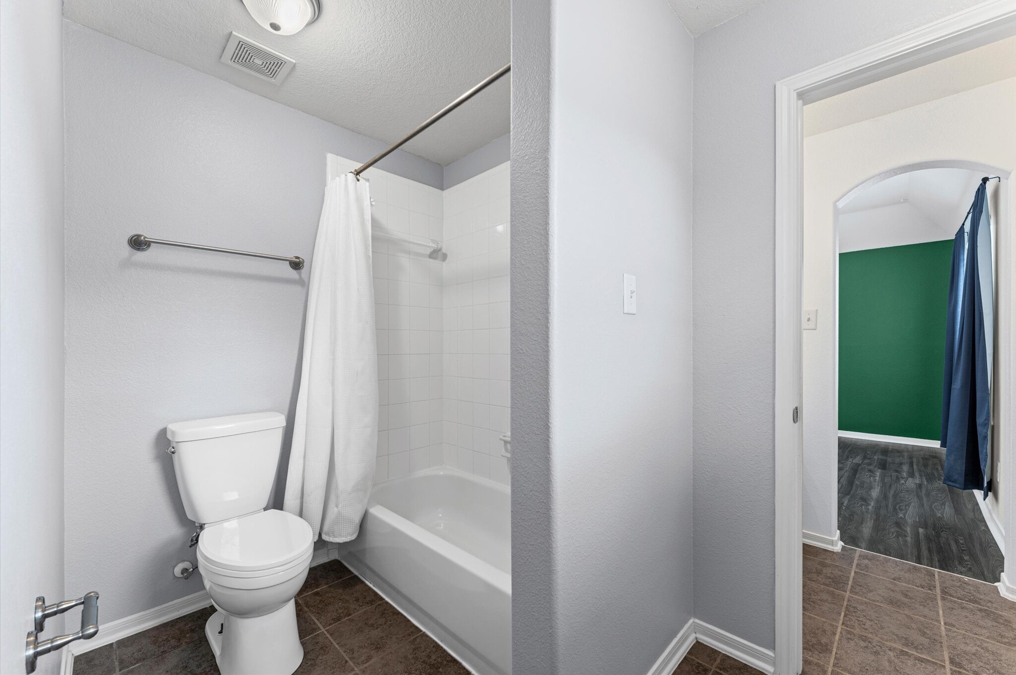 Building Photo - 13402 Great Creek Dr