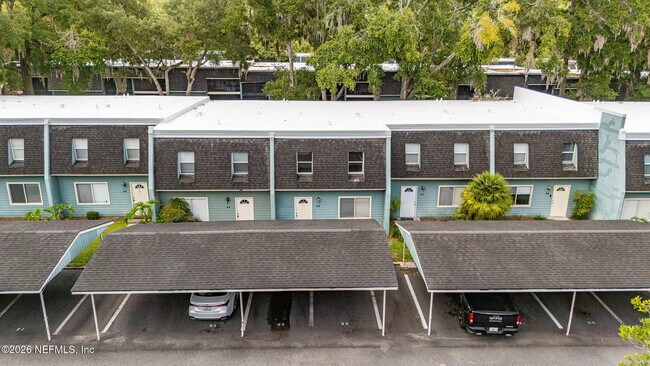 Building Photo - 501 SW 75th St