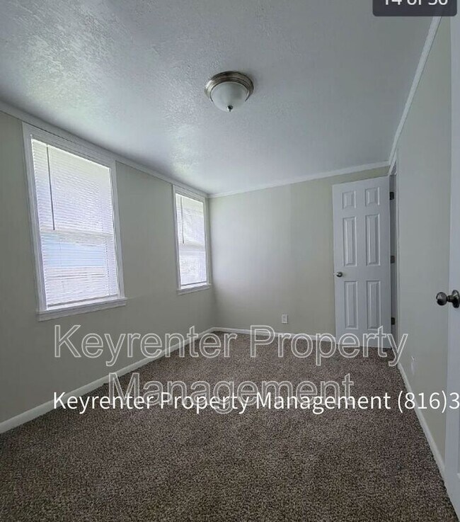 Building Photo - 142 N Bellaire Ave