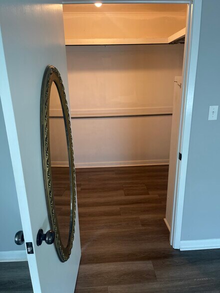 Building Photo - 55075 US-51