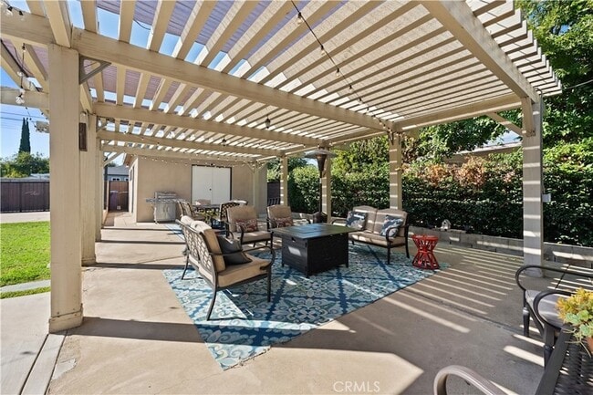 Building Photo - 855 N 3rd Ave