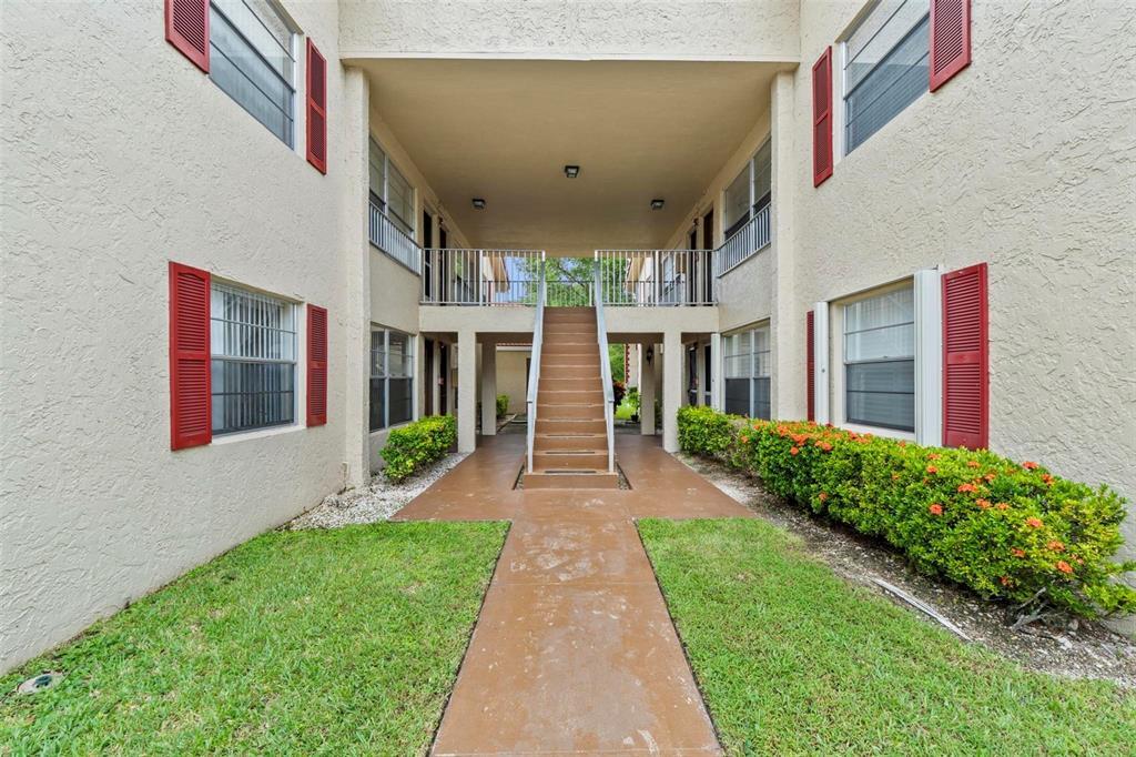 Building Photo - 3586 N University Dr